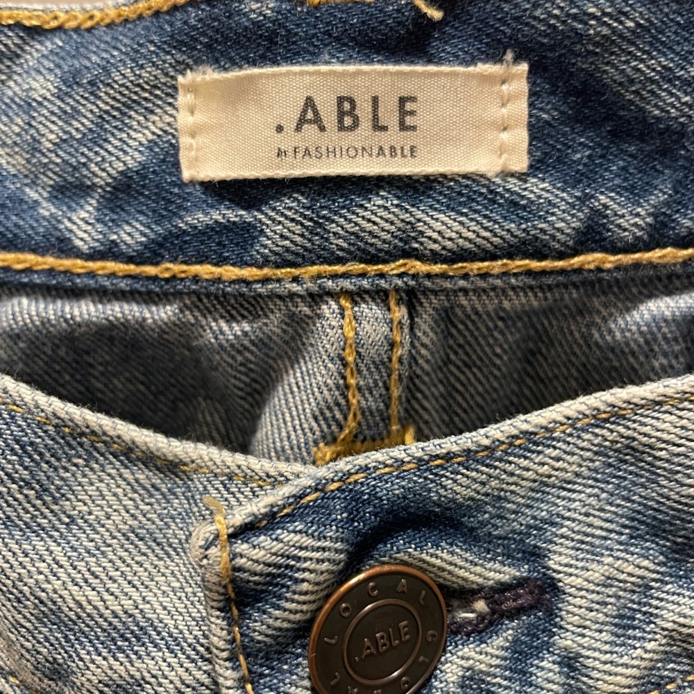 Able Jeans View 3